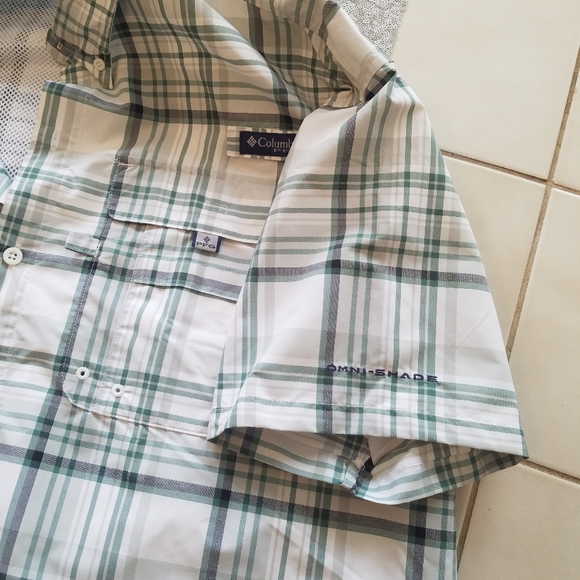 Columbia omni-shade outdoor top - Picture 3 of 3